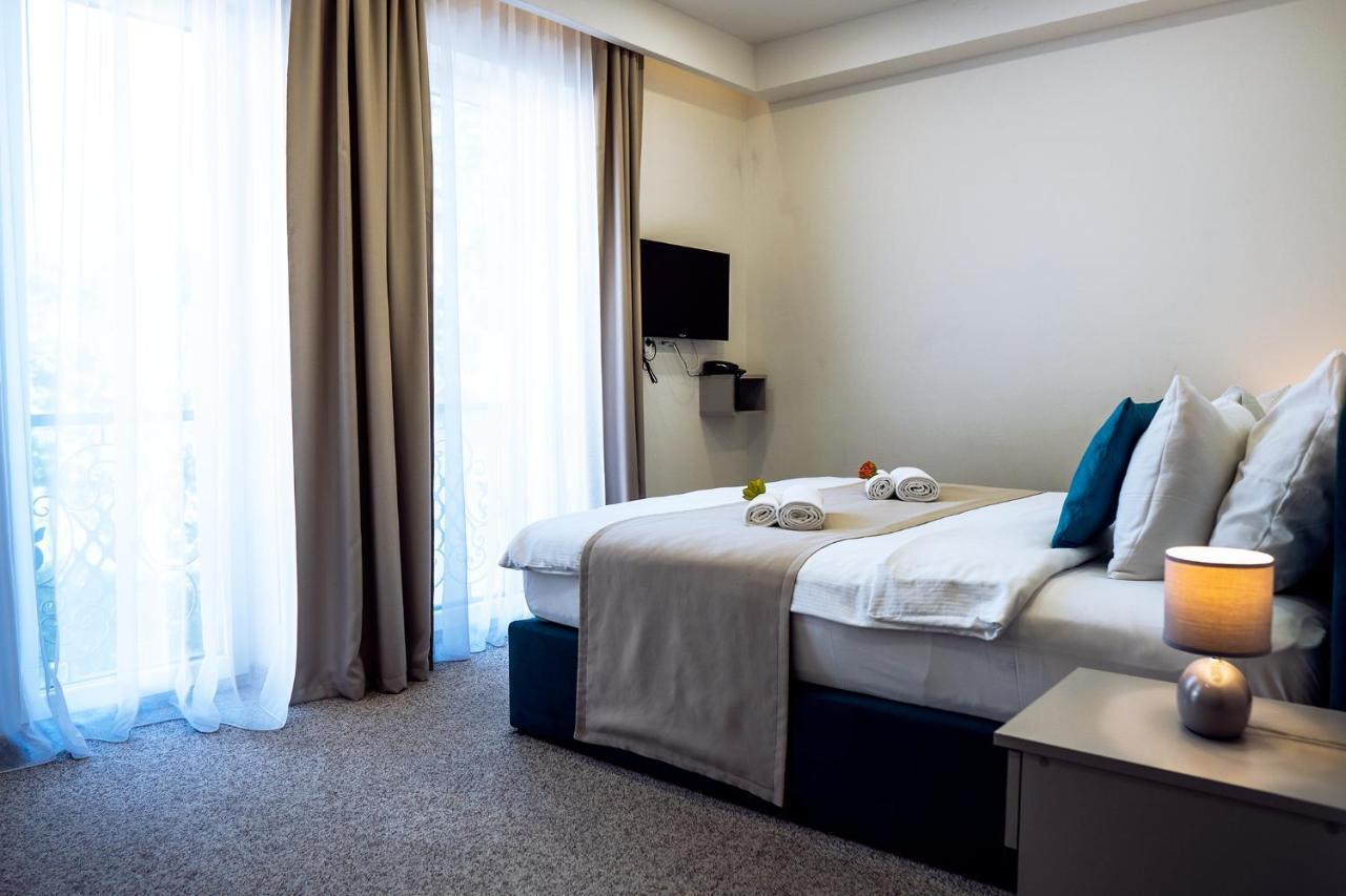 Hotel Vezir Palace 特拉夫尼克 外观 照片