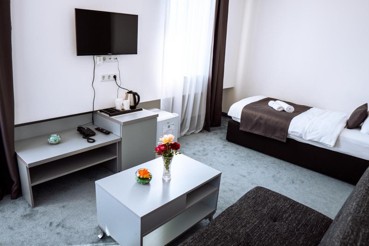 Hotel Vezir Palace 特拉夫尼克 外观 照片