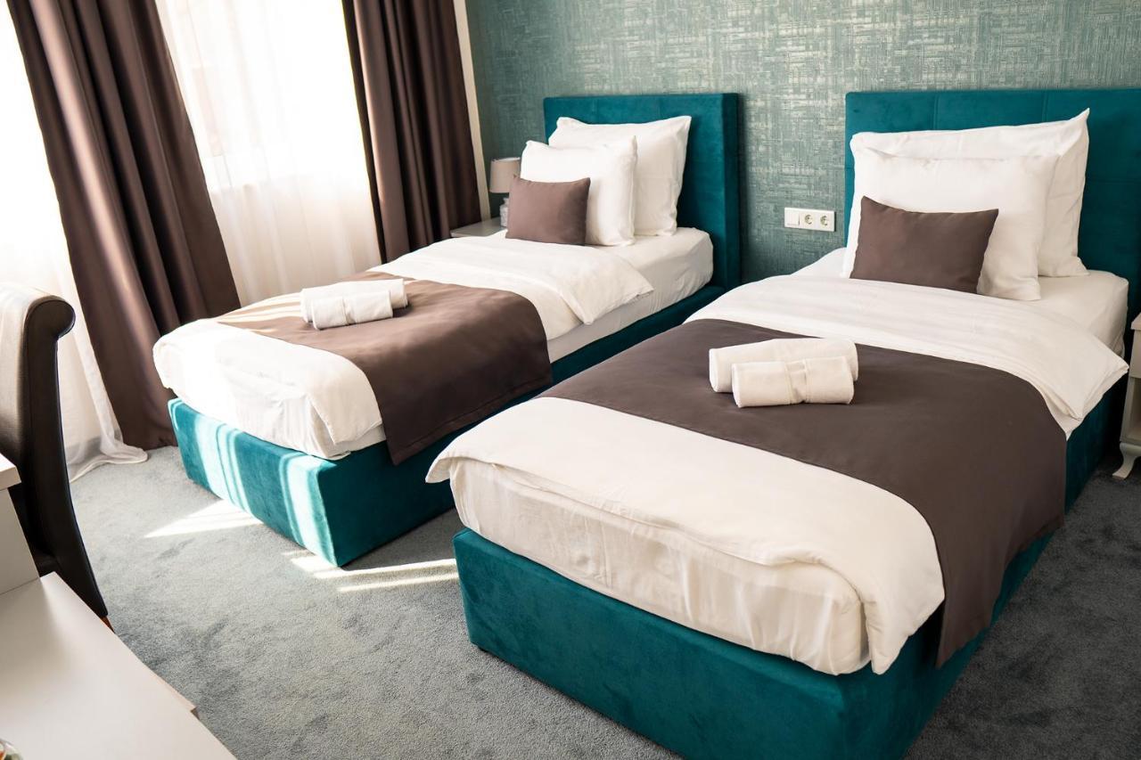 Hotel Vezir Palace 特拉夫尼克 外观 照片