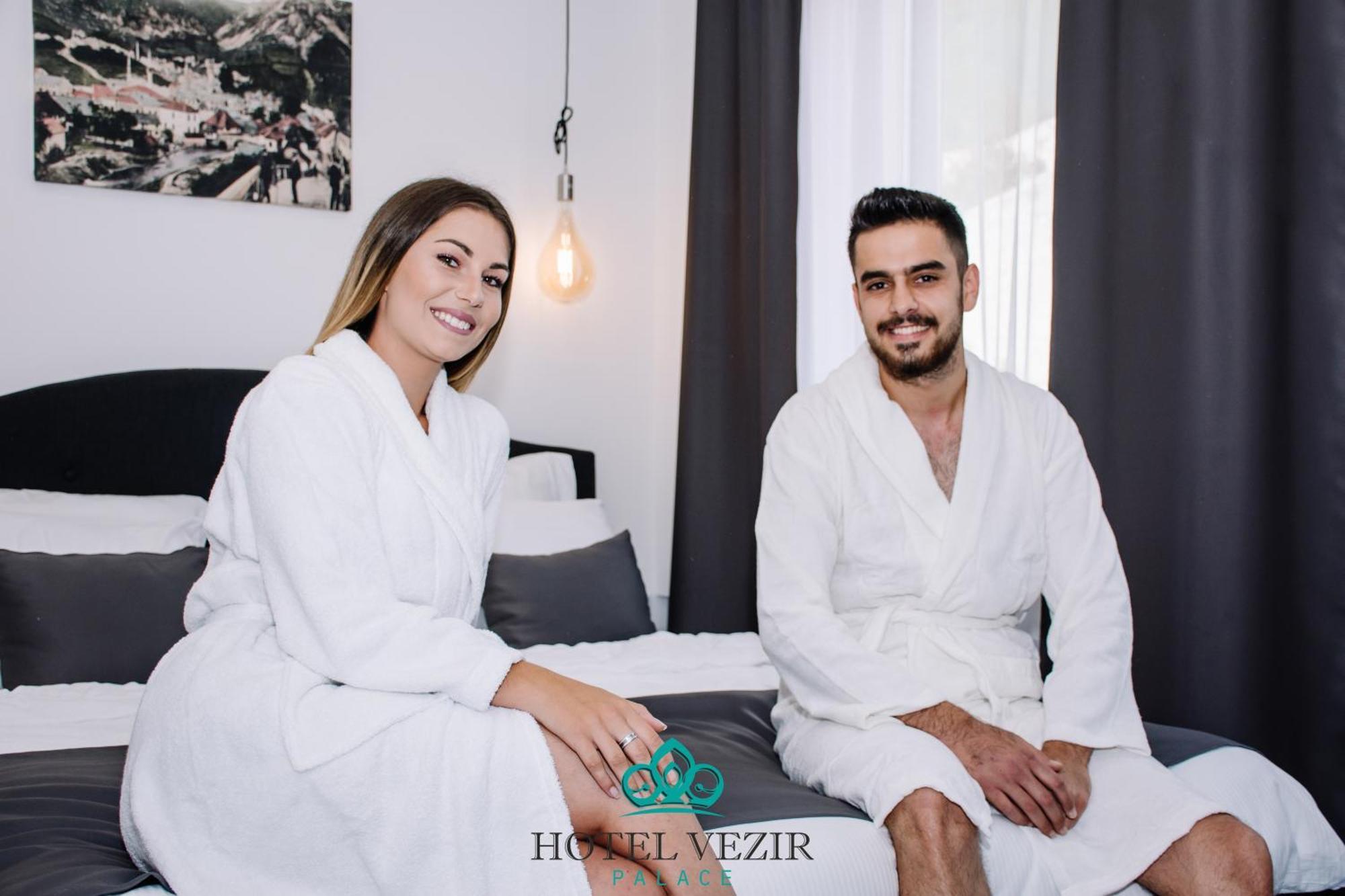Hotel Vezir Palace 特拉夫尼克 外观 照片
