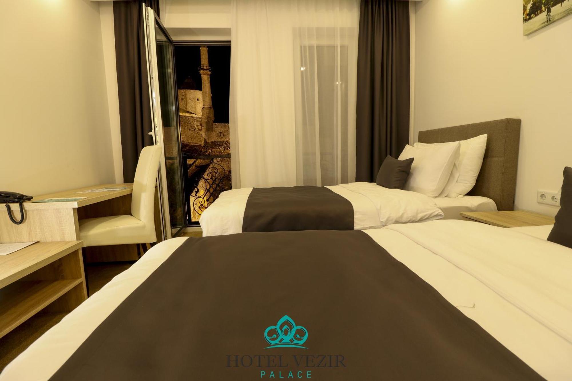 Hotel Vezir Palace 特拉夫尼克 外观 照片
