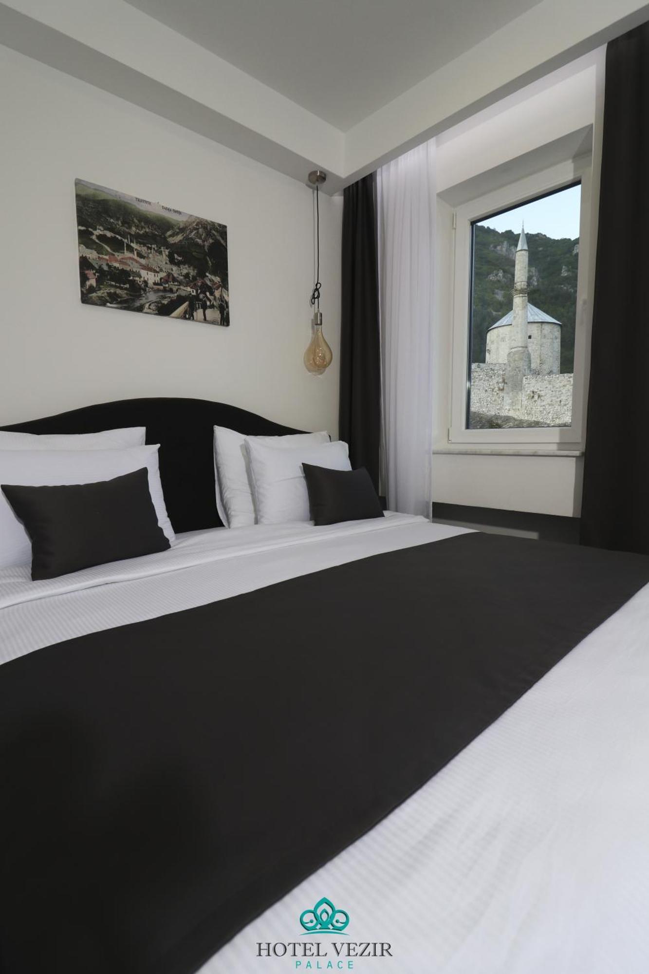 Hotel Vezir Palace 特拉夫尼克 外观 照片