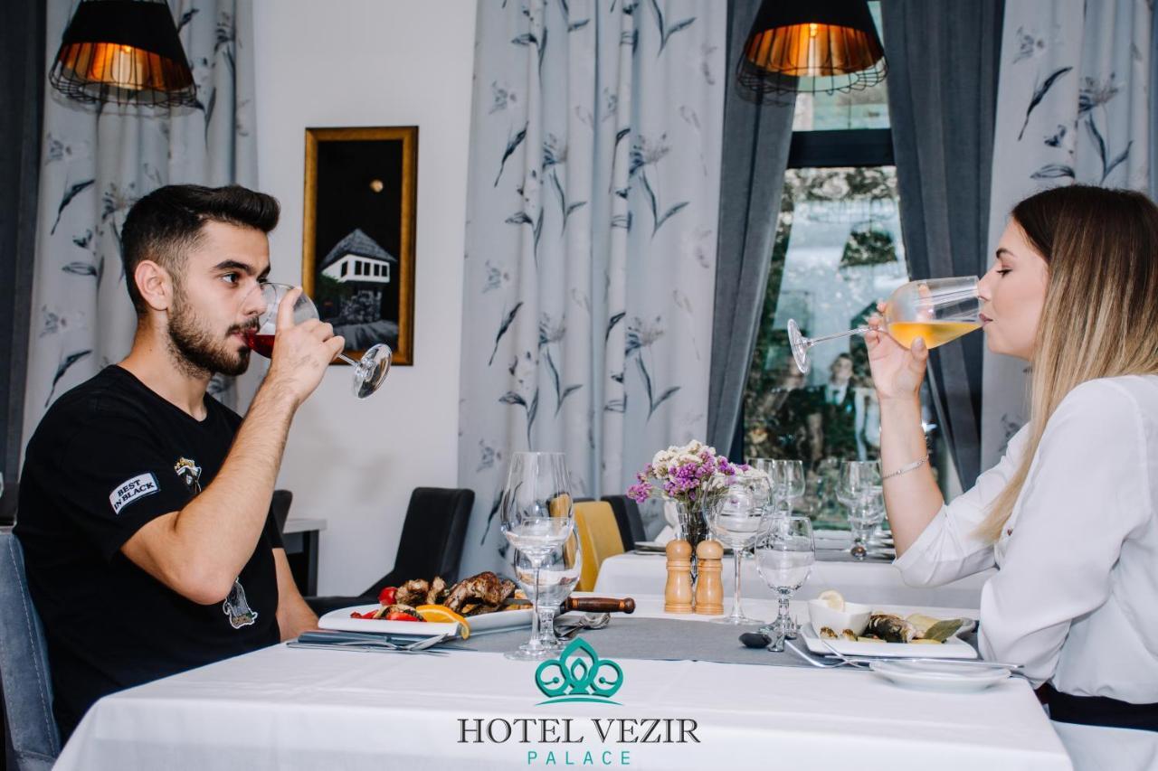 Hotel Vezir Palace 特拉夫尼克 外观 照片